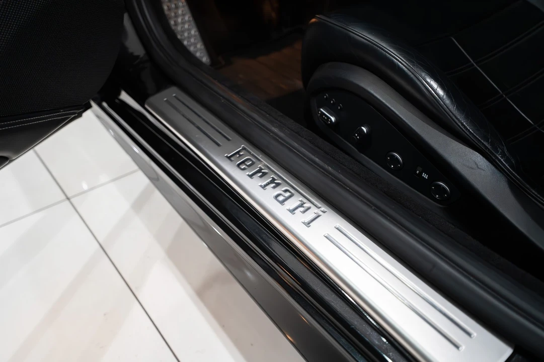 2015 Ferrari California T - Image 7 of 31