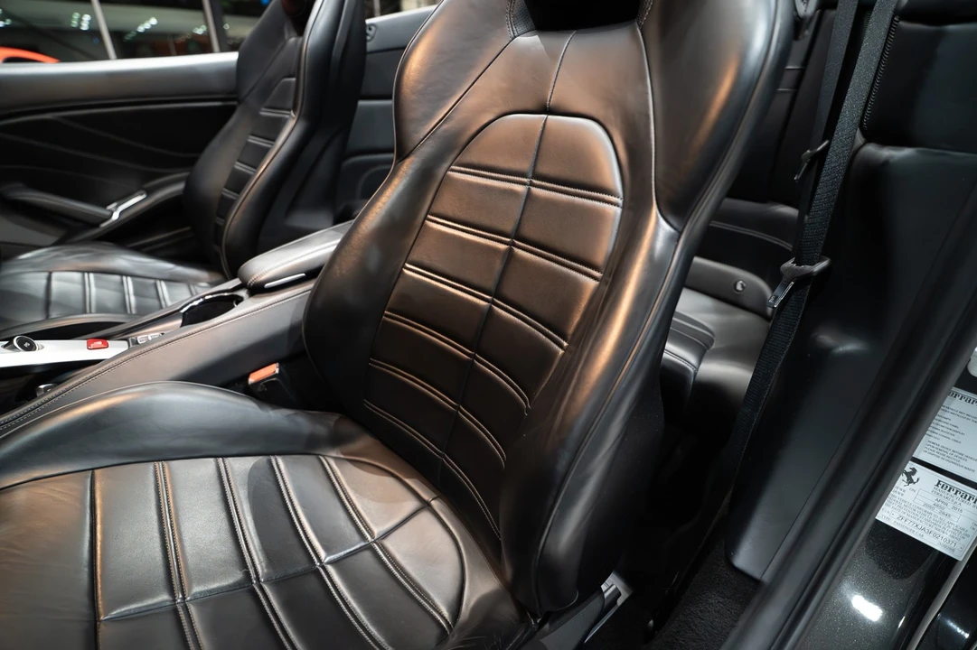 2015 Ferrari California T - Image 11 of 31