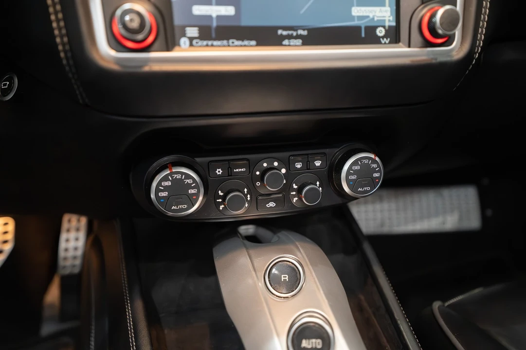 2015 Ferrari California T - Image 20 of 31