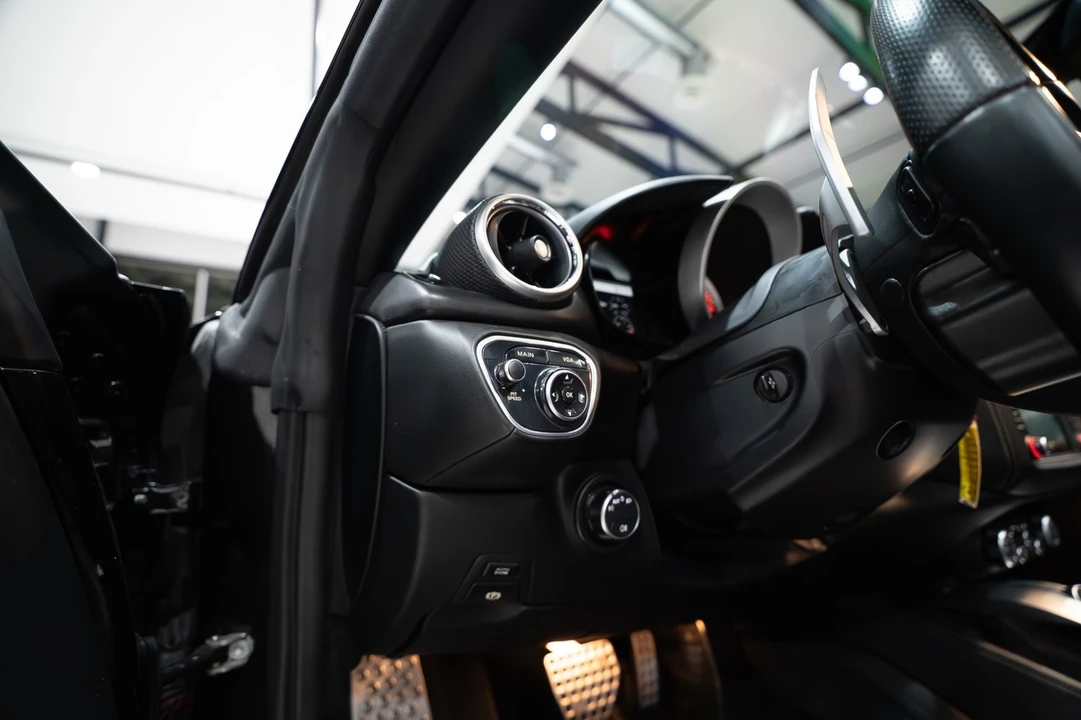 2015 Ferrari California T - Image 14 of 31