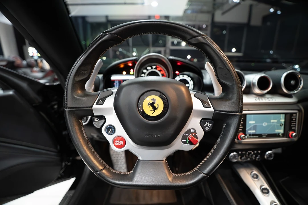2015 Ferrari California T - Image 15 of 21