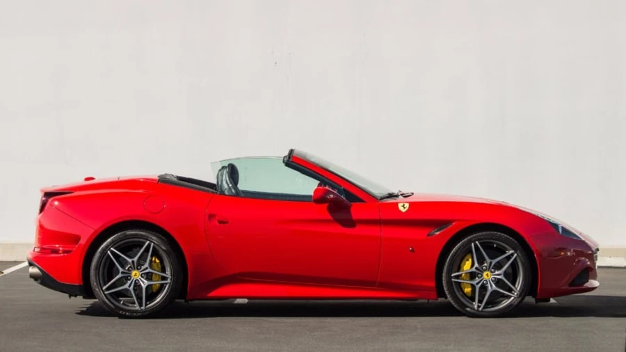 2015 Ferrari California T - Image 11 of 12