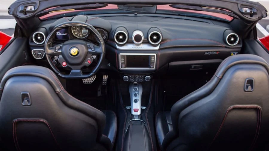 2015 Ferrari California T - Image 4 of 12