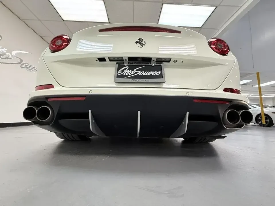 2015 Ferrari California T - Image 5 of 20