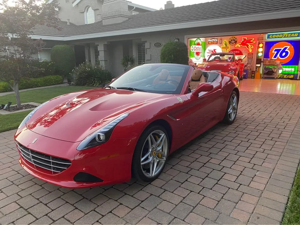 2015 Ferrari California T - Image 3 of 20
