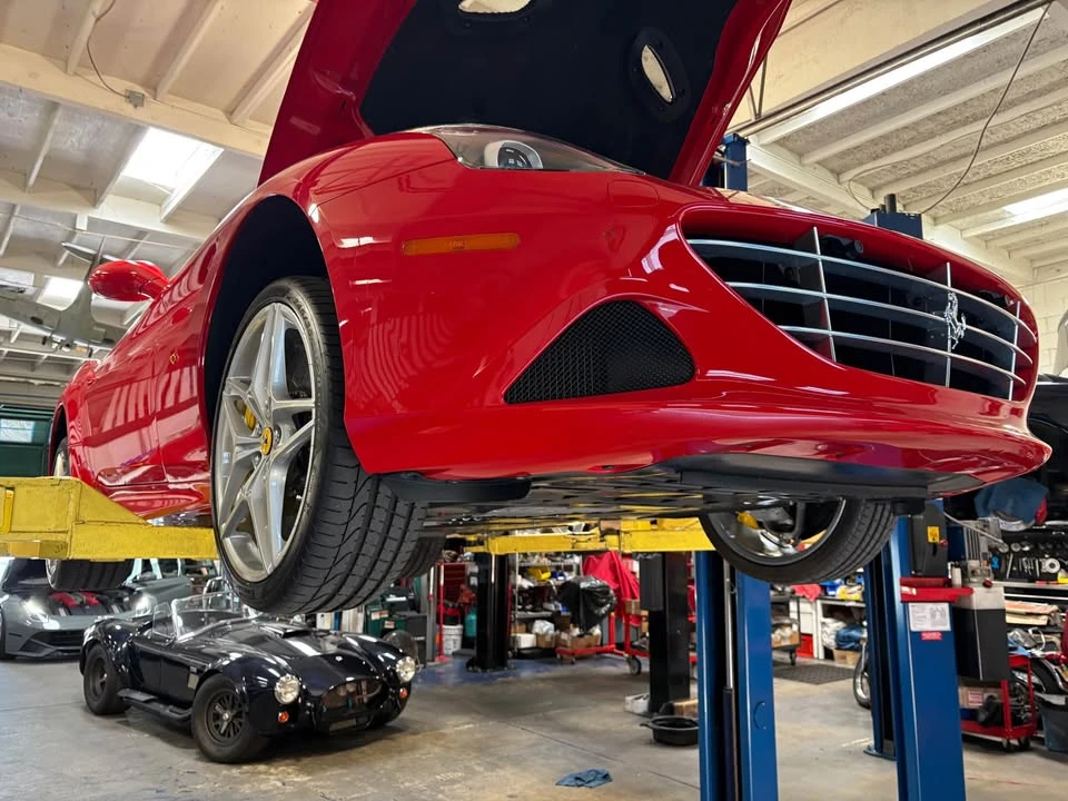 2015 Ferrari California T - Image 18 of 20