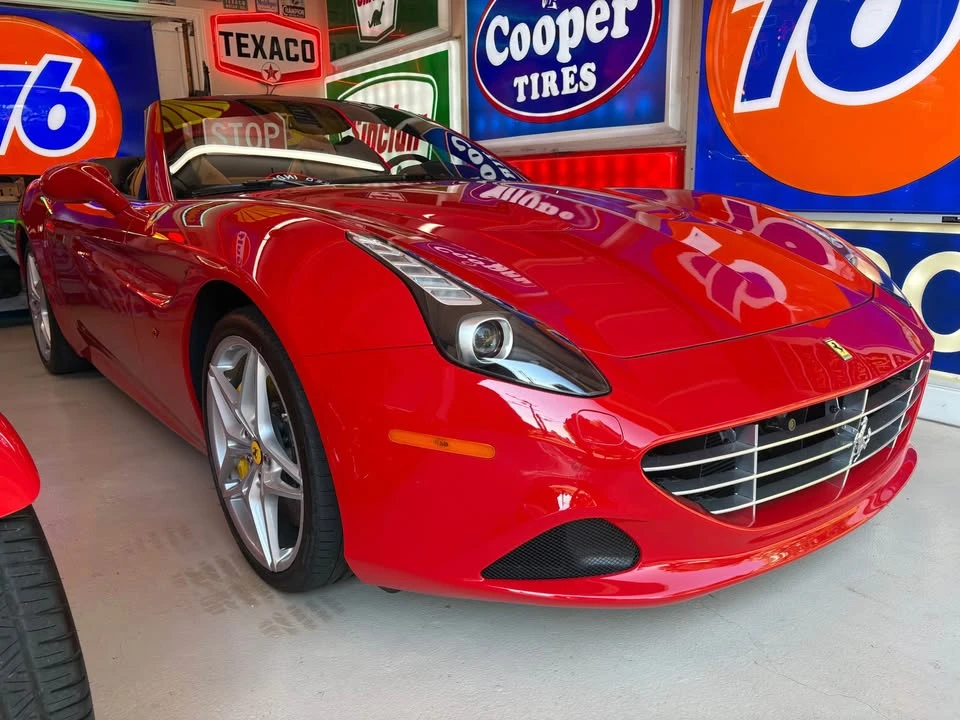 2015 Ferrari California T - Image 8 of 20