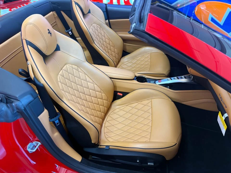2015 Ferrari California T - Image 12 of 20