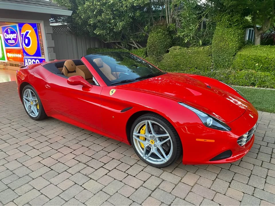 2015 Ferrari California T - Image 2 of 20