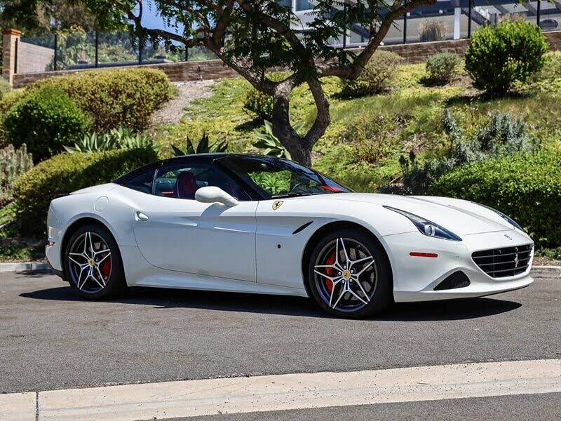 2015 Ferrari California T - Image 25 of 31
