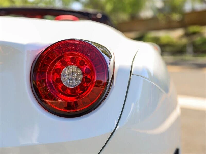 2015 Ferrari California T - Image 17 of 31