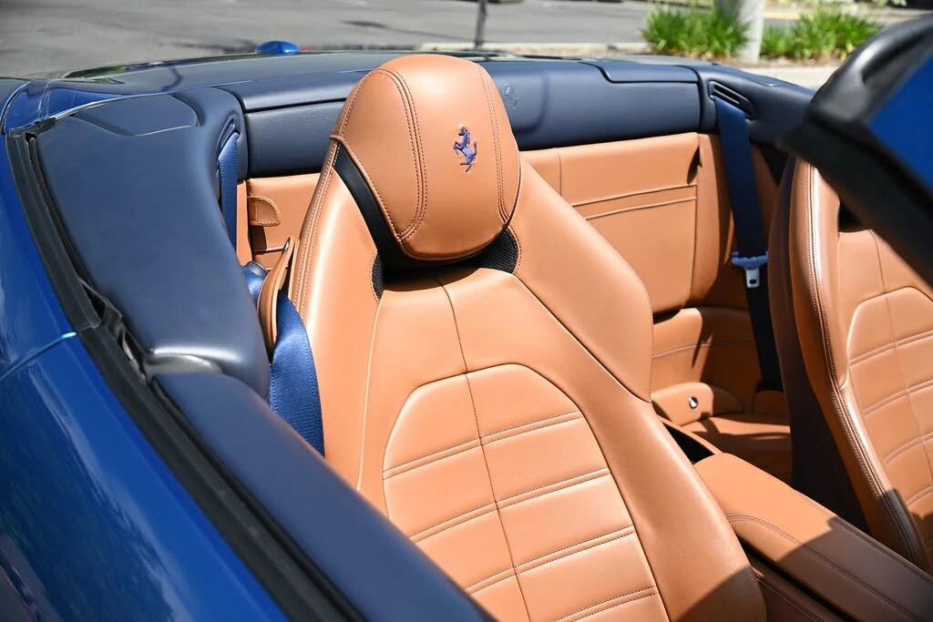 2015 Ferrari California T - Image 31 of 31