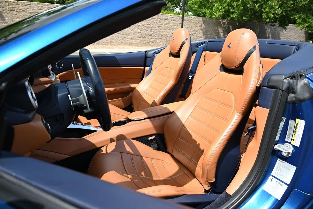 2015 Ferrari California T - Image 26 of 31