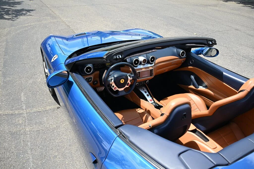 2015 Ferrari California T - Image 29 of 31