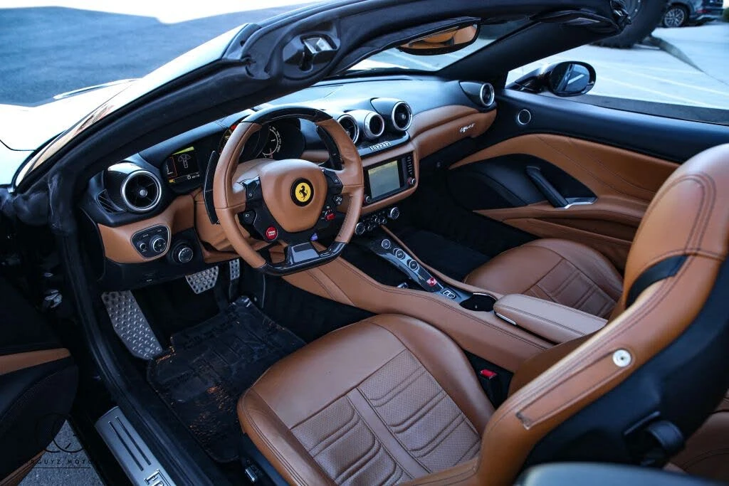 2015 Ferrari California T - Image 31 of 31