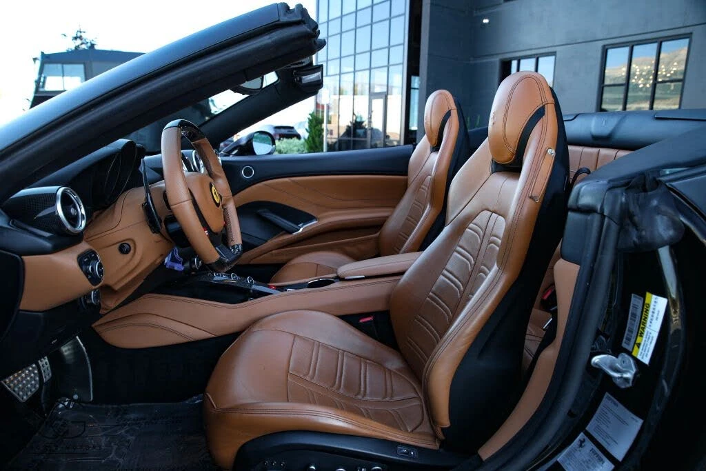 2015 Ferrari California T - Image 27 of 31