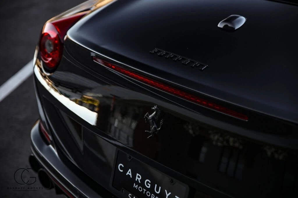 2015 Ferrari California T - Image 15 of 31