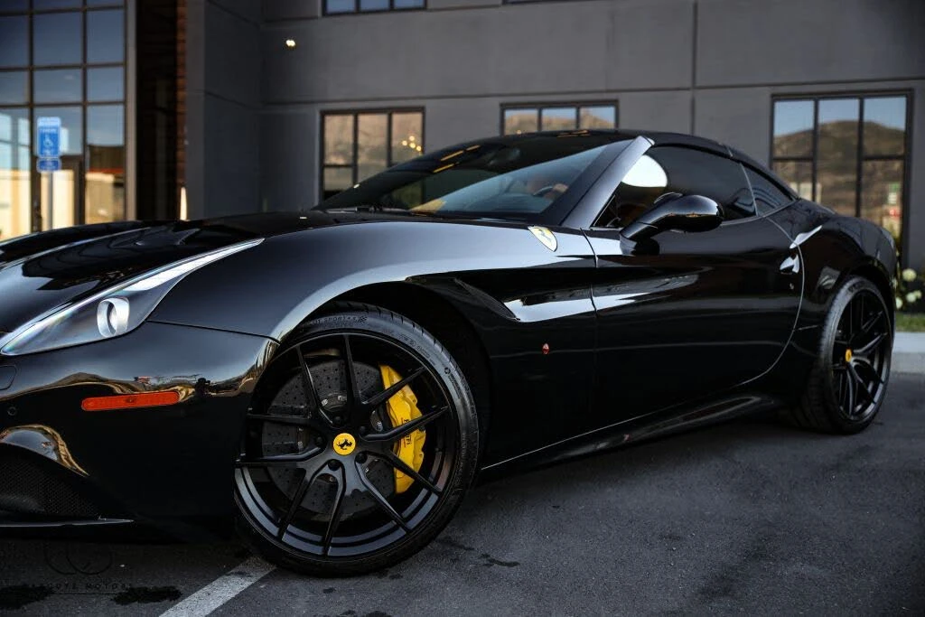 2015 Ferrari California T - Image 5 of 31