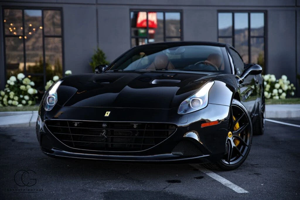 2015 Ferrari California T - Image 2 of 31