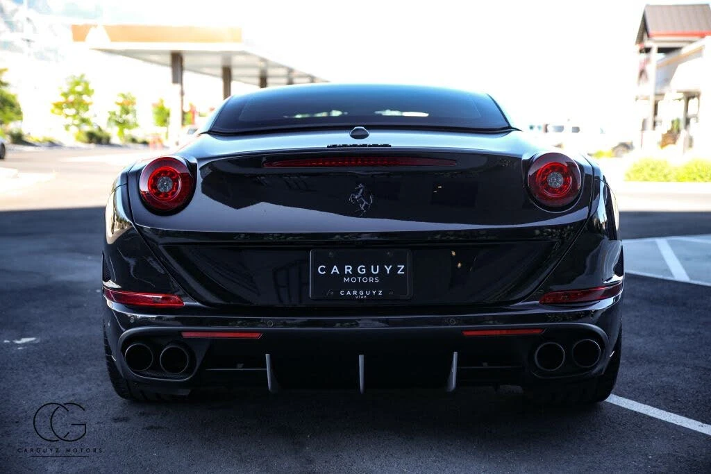 2015 Ferrari California T - Image 14 of 31