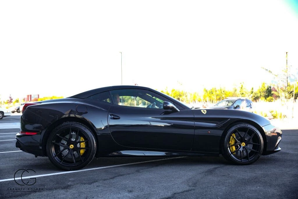 2015 Ferrari California T - Image 17 of 31