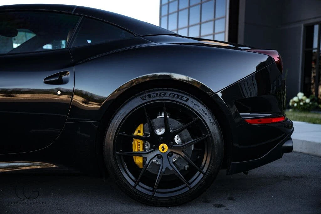 2015 Ferrari California T - Image 12 of 31