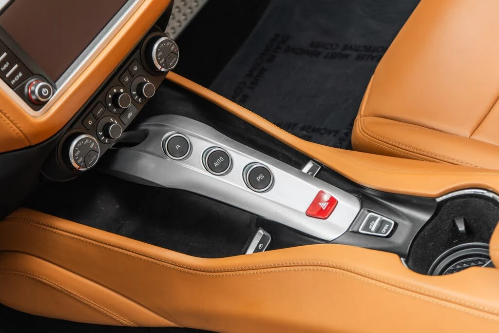 2015 Ferrari California T - Image 29 of 31