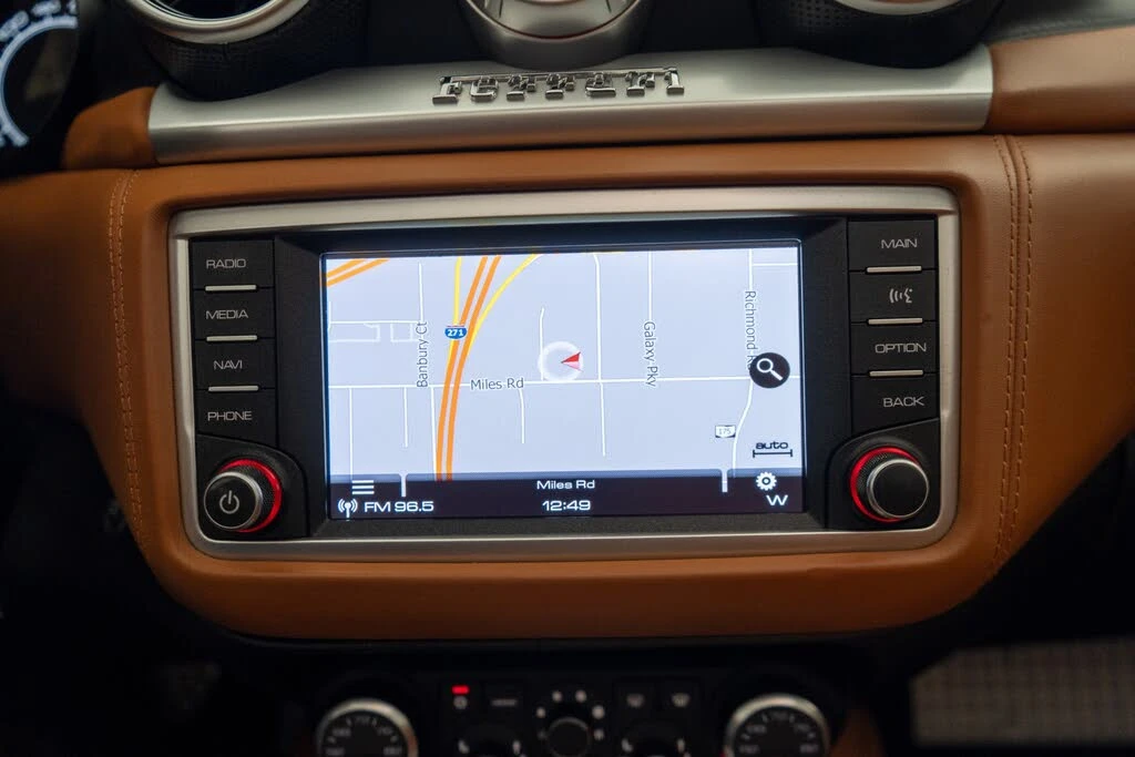 2015 Ferrari California T - Image 17 of 31