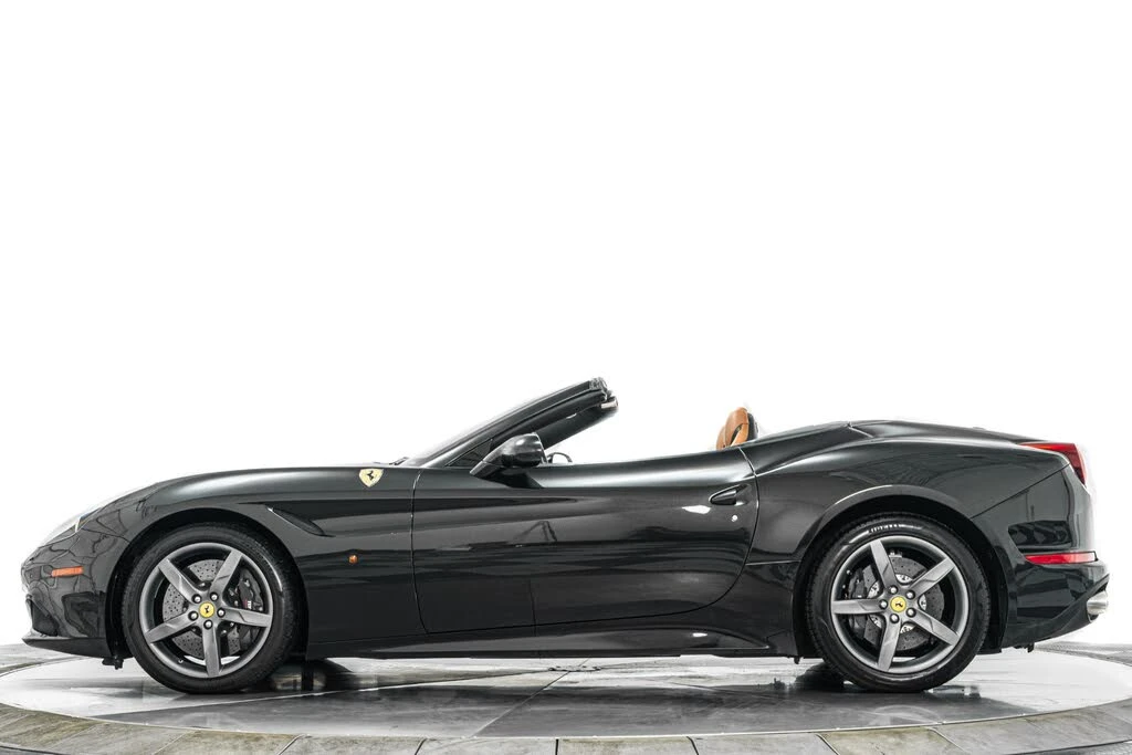 2015 Ferrari California T - Image 6 of 31