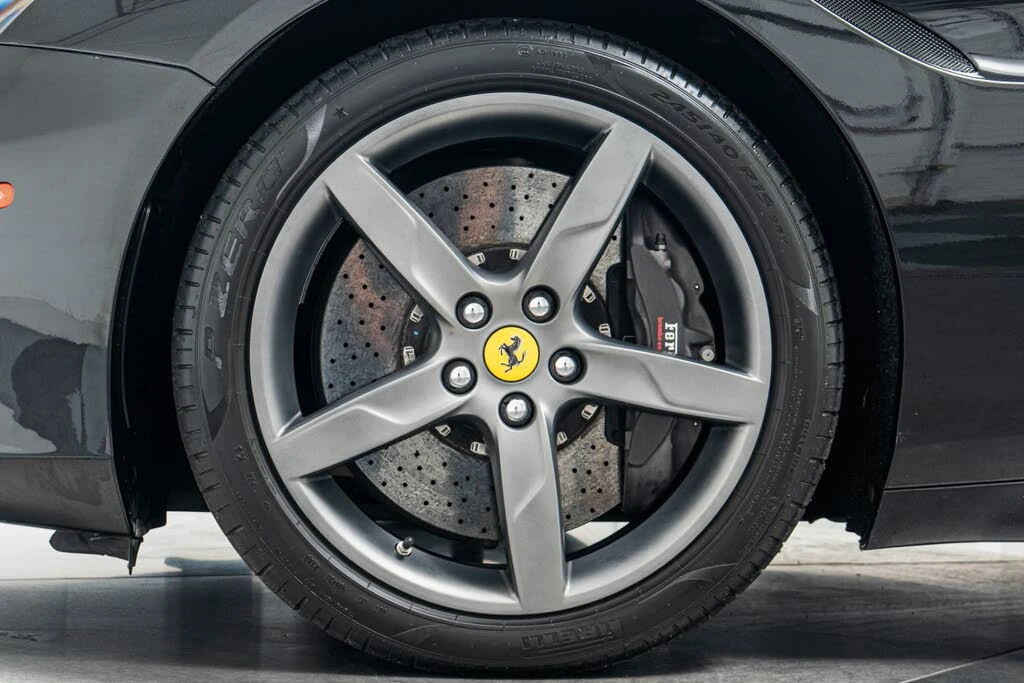2015 Ferrari California T - Image 10 of 31