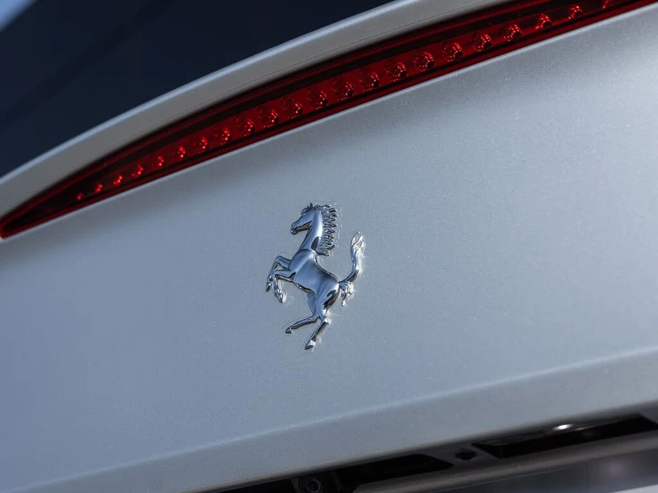 2015 Ferrari California T - Image 14 of 31