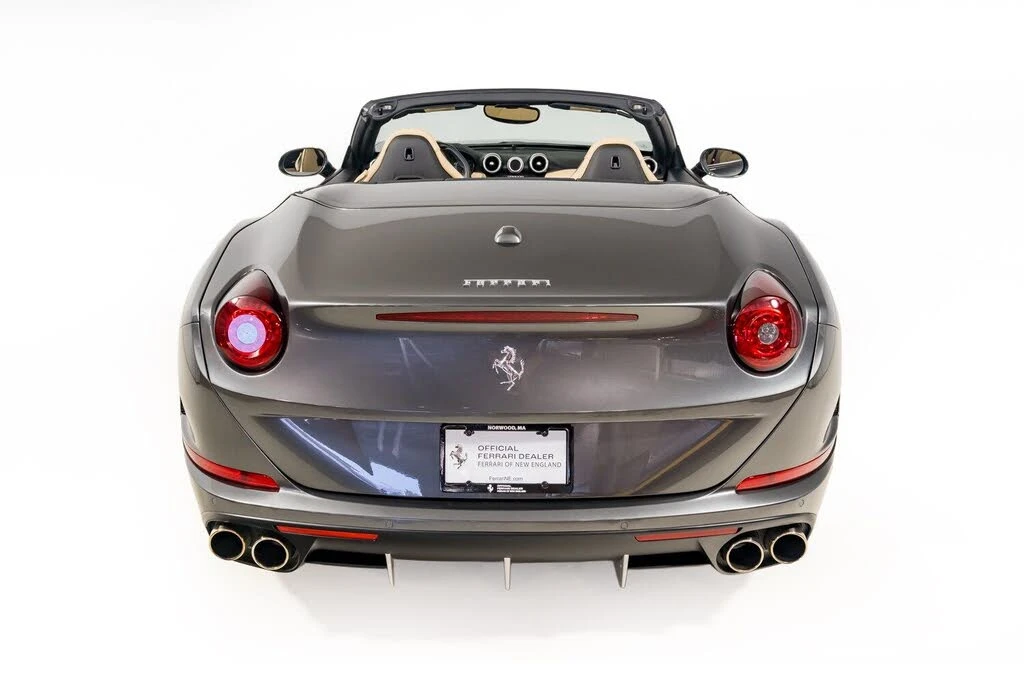 2015 Ferrari California T - Image 17 of 31
