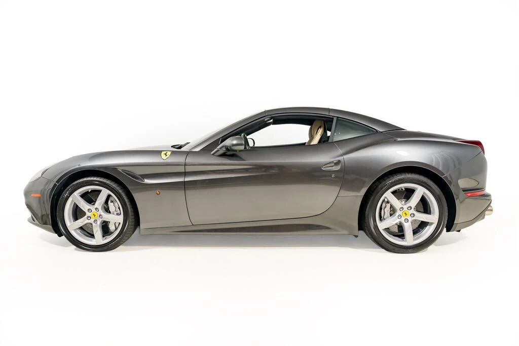 2015 Ferrari California T - Image 3 of 31