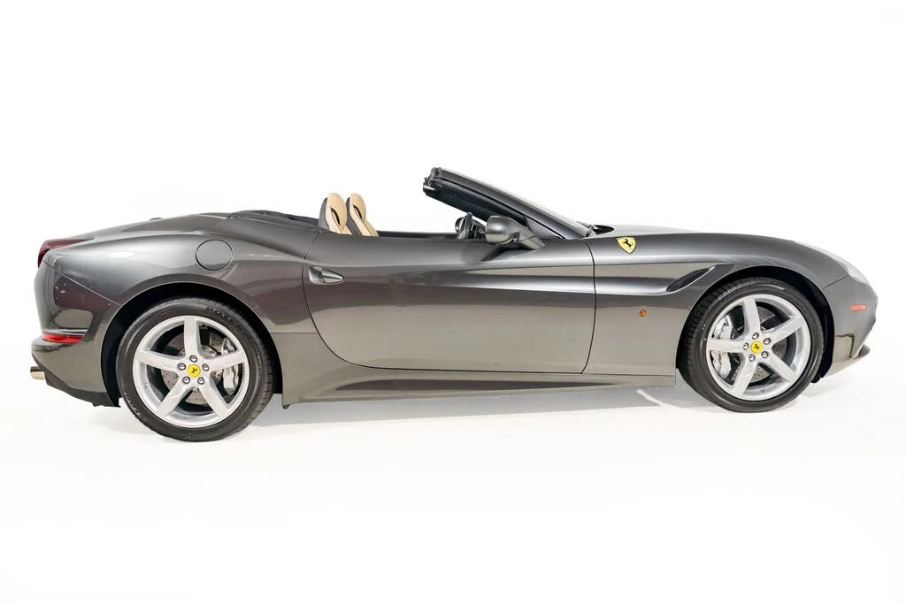 2015 Ferrari California T - Image 20 of 31