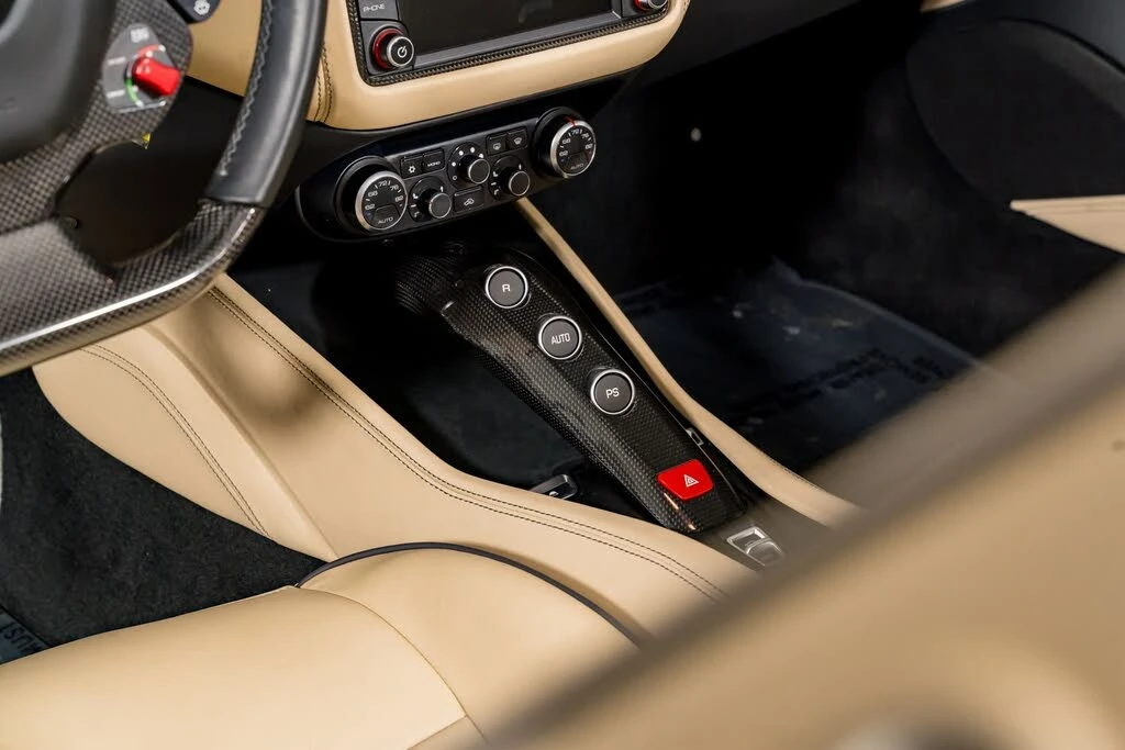 2015 Ferrari California T - Image 29 of 31