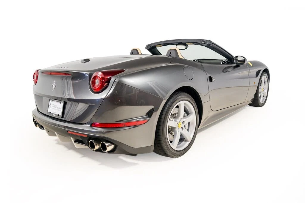 2015 Ferrari California T - Image 19 of 31