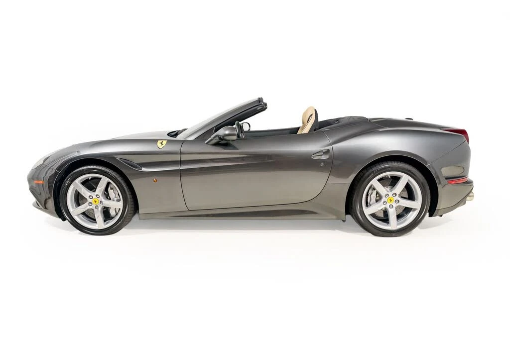 2015 Ferrari California T - Image 15 of 31