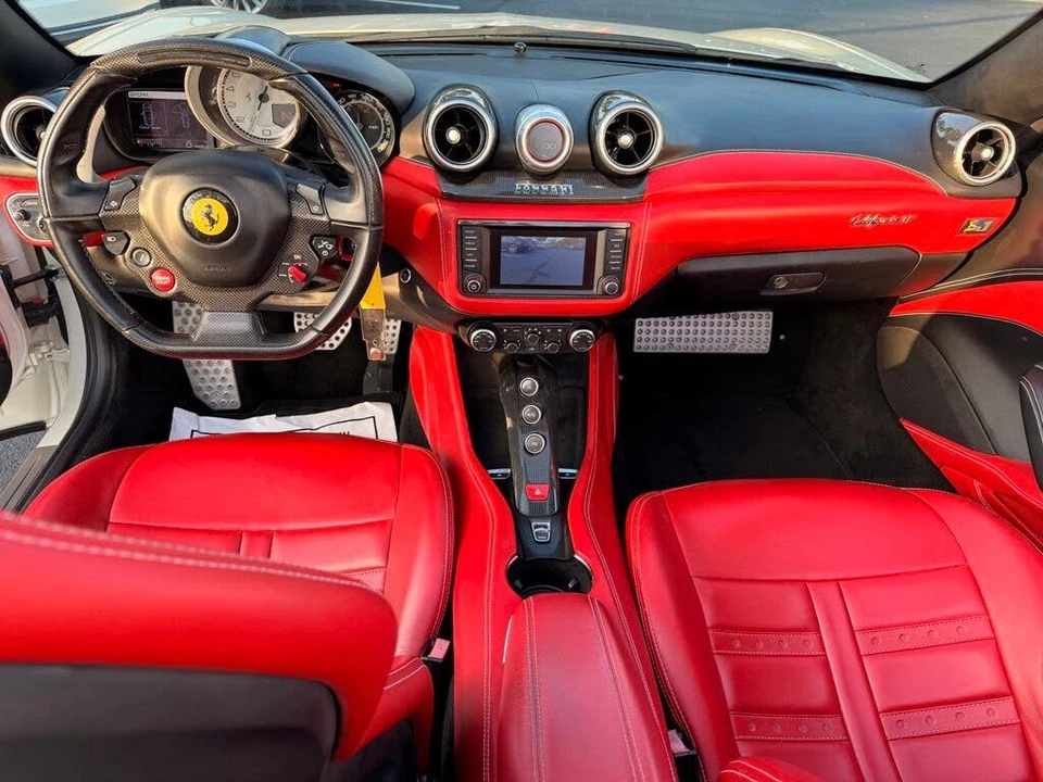 2015 Ferrari California T - Image 27 of 31