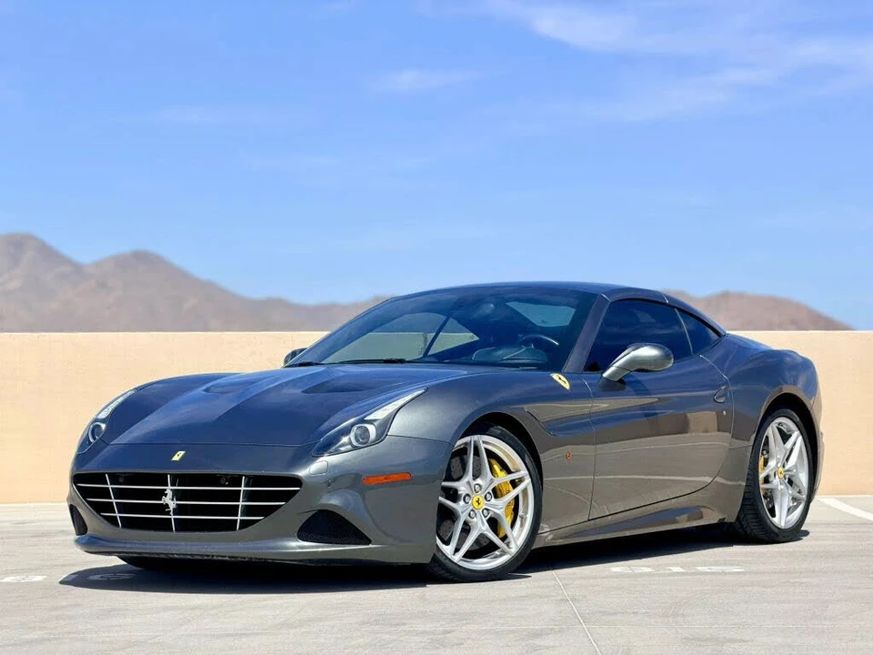 2015 Ferrari California T - Image 2 of 18