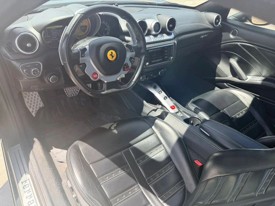 2015 Ferrari California T - Image 15 of 18