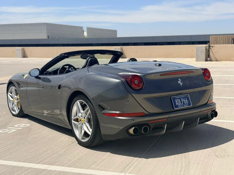 2015 Ferrari California T - Image 3 of 18