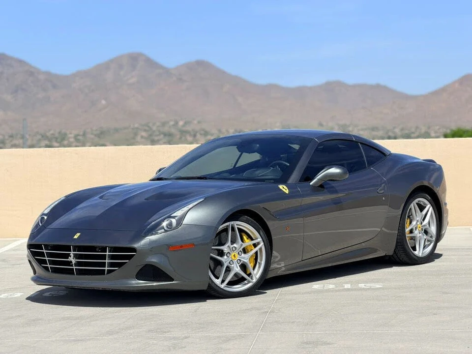 2015 Ferrari California T - Image 13 of 18