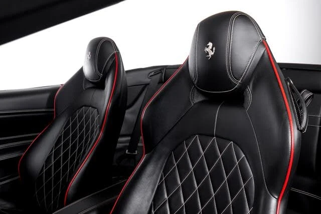 2015 Ferrari California T - Image 22 of 31