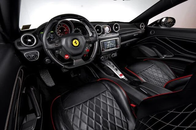 2015 Ferrari California T - Image 31 of 31
