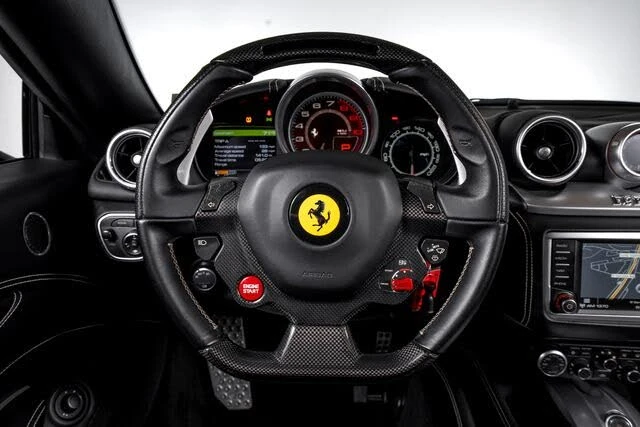 2015 Ferrari California T - Image 6 of 31