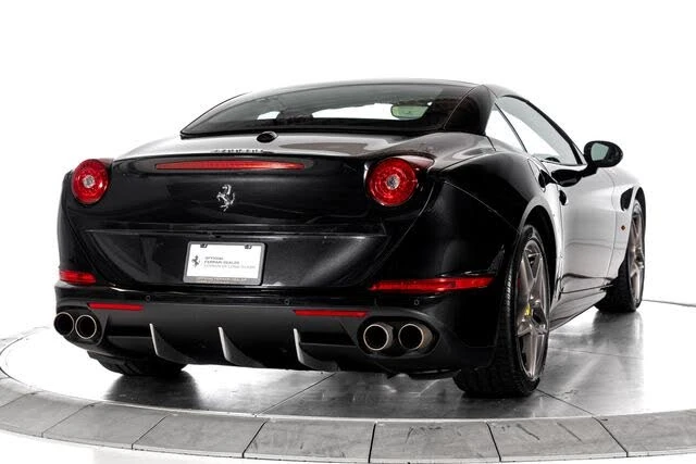 2015 Ferrari California T - Image 11 of 31