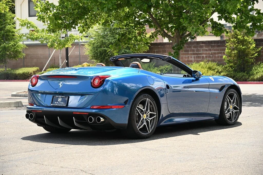 2015 Ferrari California T - Image 18 of 31