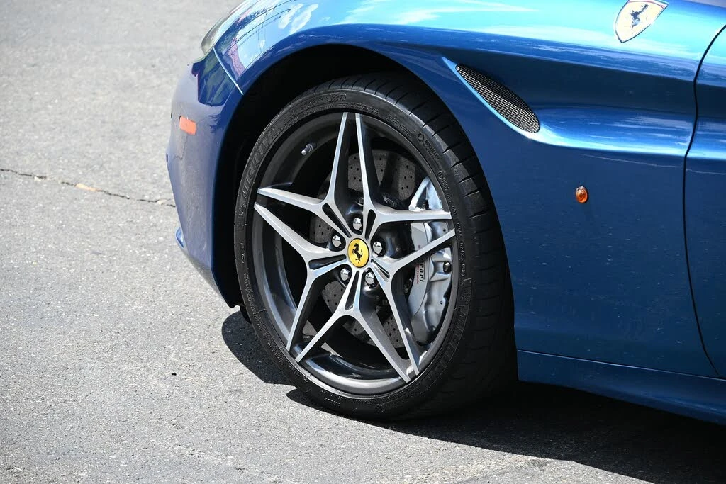 2015 Ferrari California T - Image 23 of 31