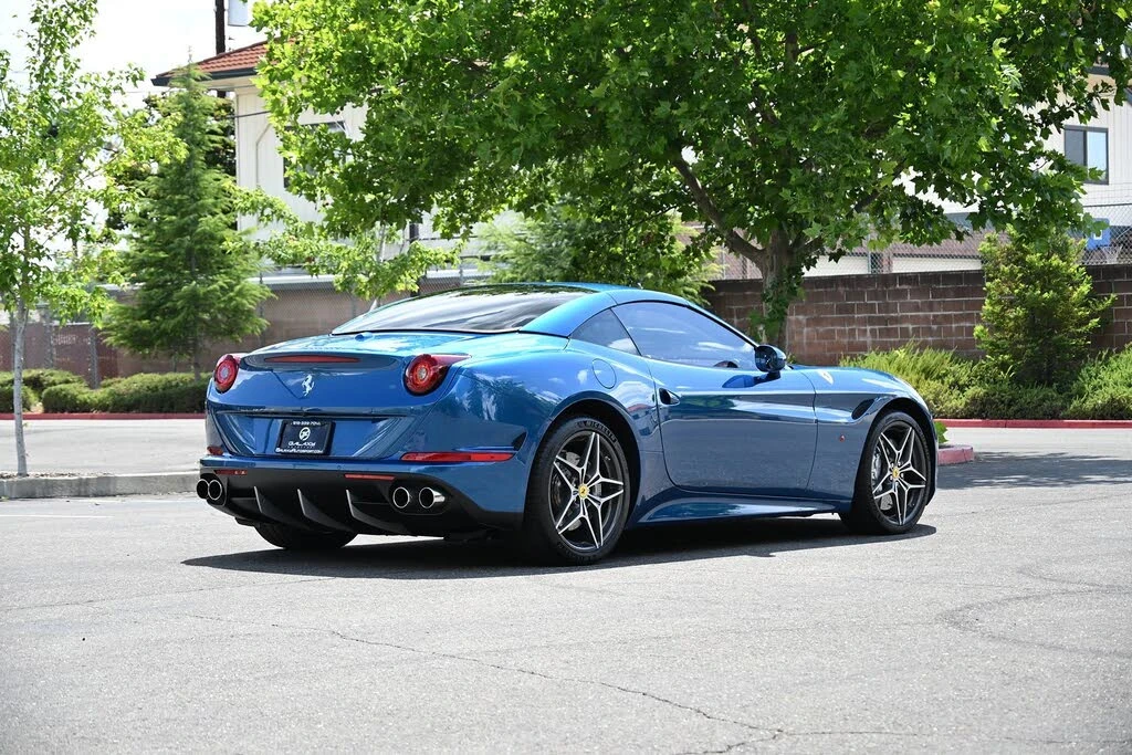 2015 Ferrari California T - Image 8 of 31