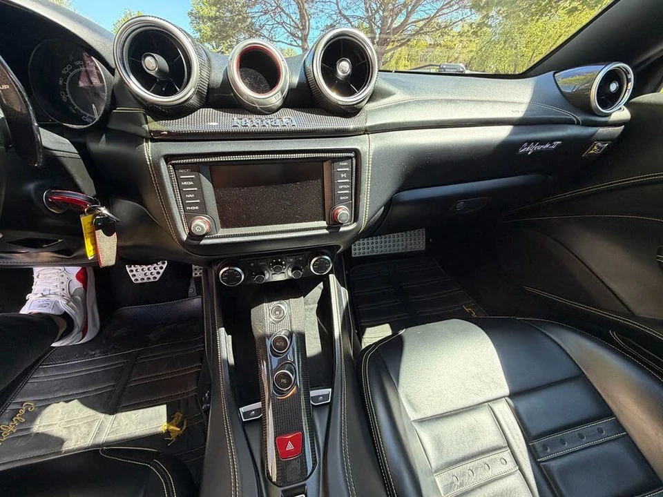 2015 Ferrari California T - Image 26 of 31